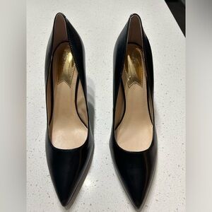 Black leather Marc Fisher heels. New condition.